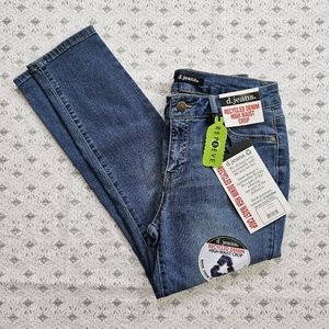 D. Jeans Recycled Denim High Waisted Crop